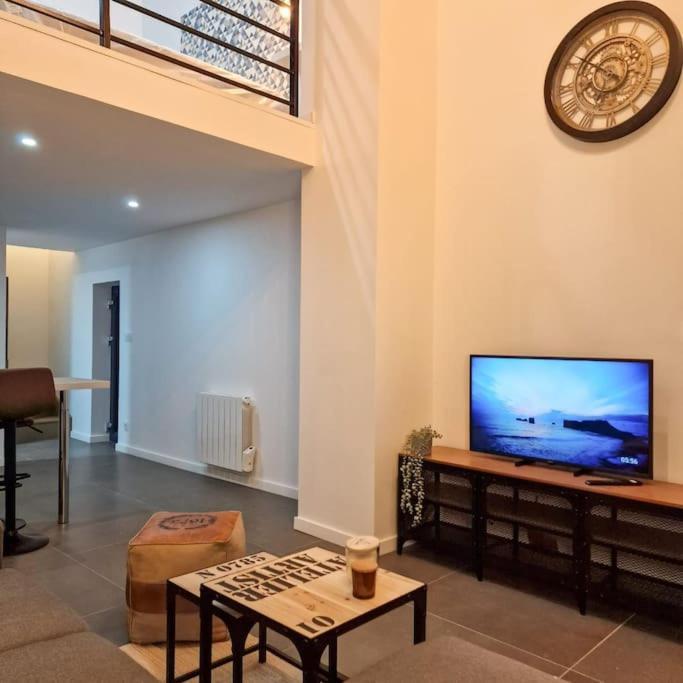 شقة Grand Loft Avec Terrasse Privee سانت إتيان المظهر الخارجي الصورة